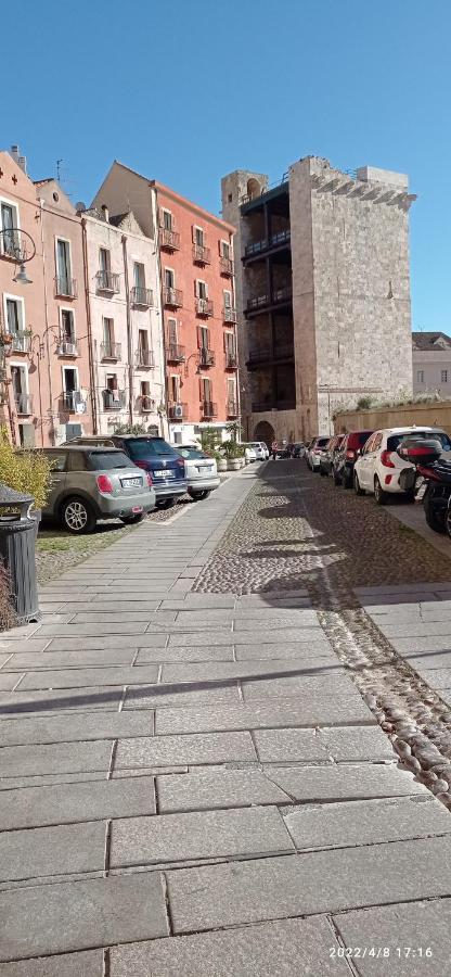 Cozy Suite Centro Cagliari Exterior foto